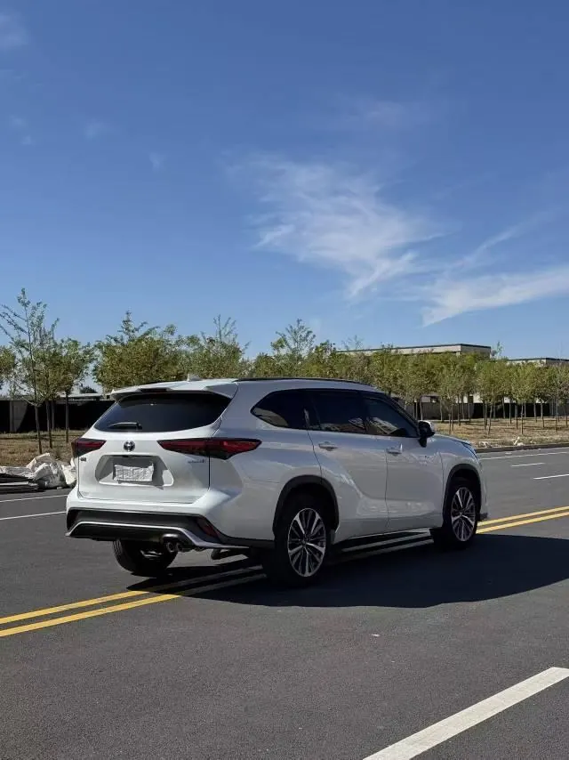 Toyota 2024 Crown Land Release HEV 2.5 Stepless Four-wheel Drive Flagship Automatic Gear 9