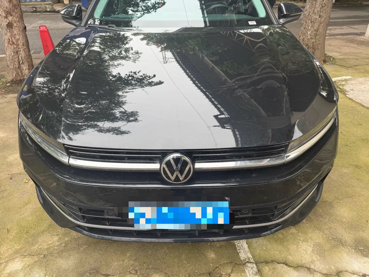 Volkswagen 2024 Magotan 2.0TSI 380TSI Premium Edition Automatic Gear 3