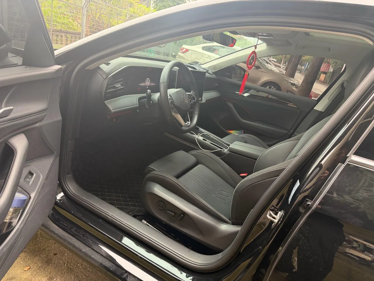 Volkswagen 2024 Magotan 2.0TSI 380TSI Premium Edition Automatic Gear 4