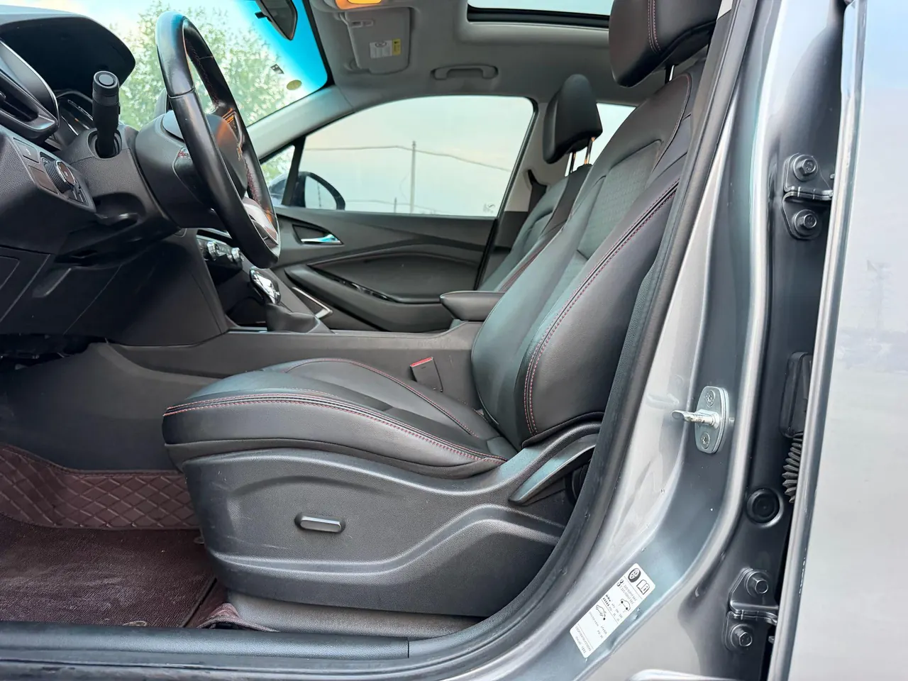 Chevrolet 2020 Volando 48V 1.3T Redline 530T Vertical Edition (52) Automatic Gear 2