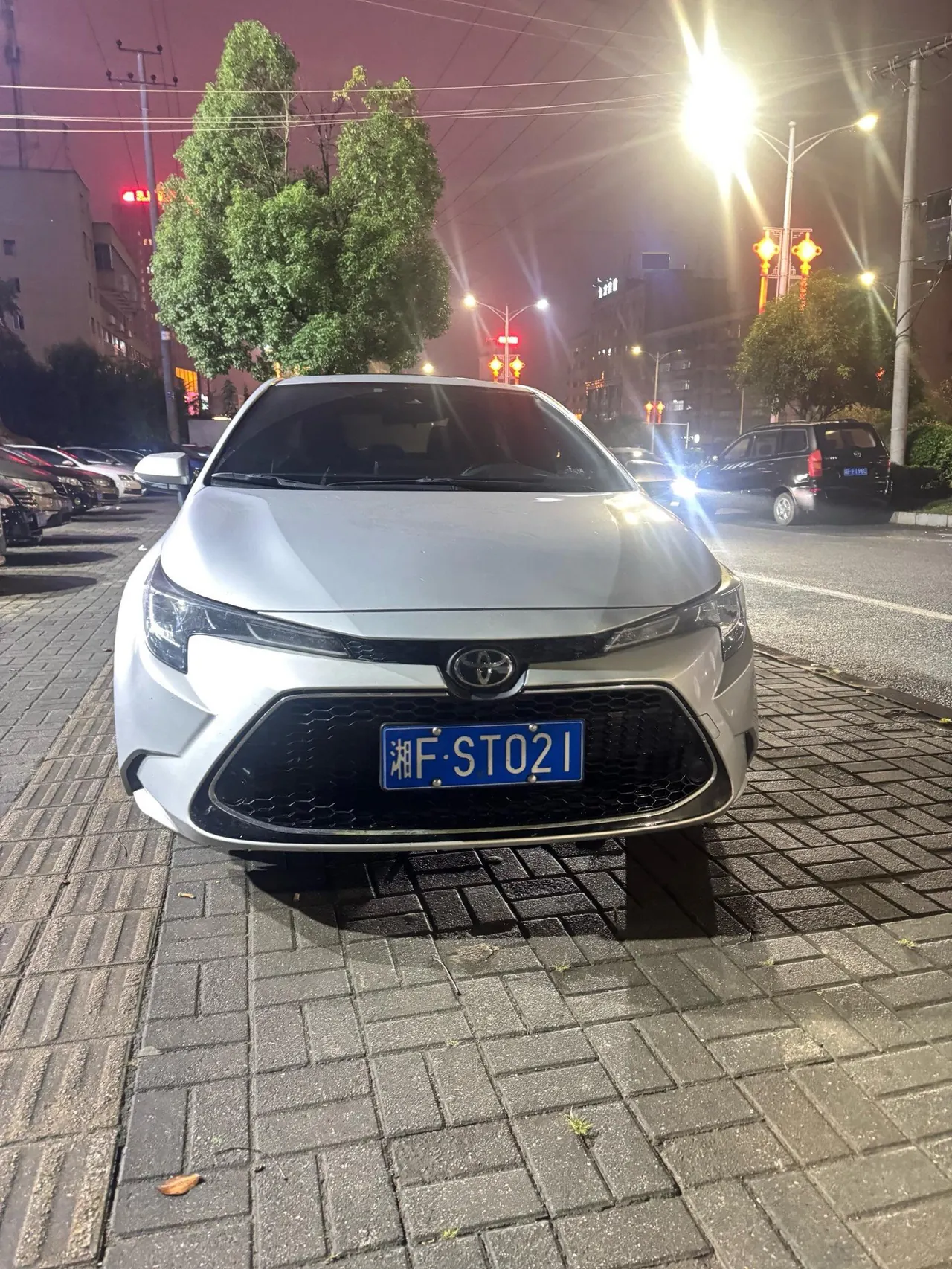 Toyota 2022 Lei Ling 1.2T Stepless 185T Sports Edition Automatic Gear 2