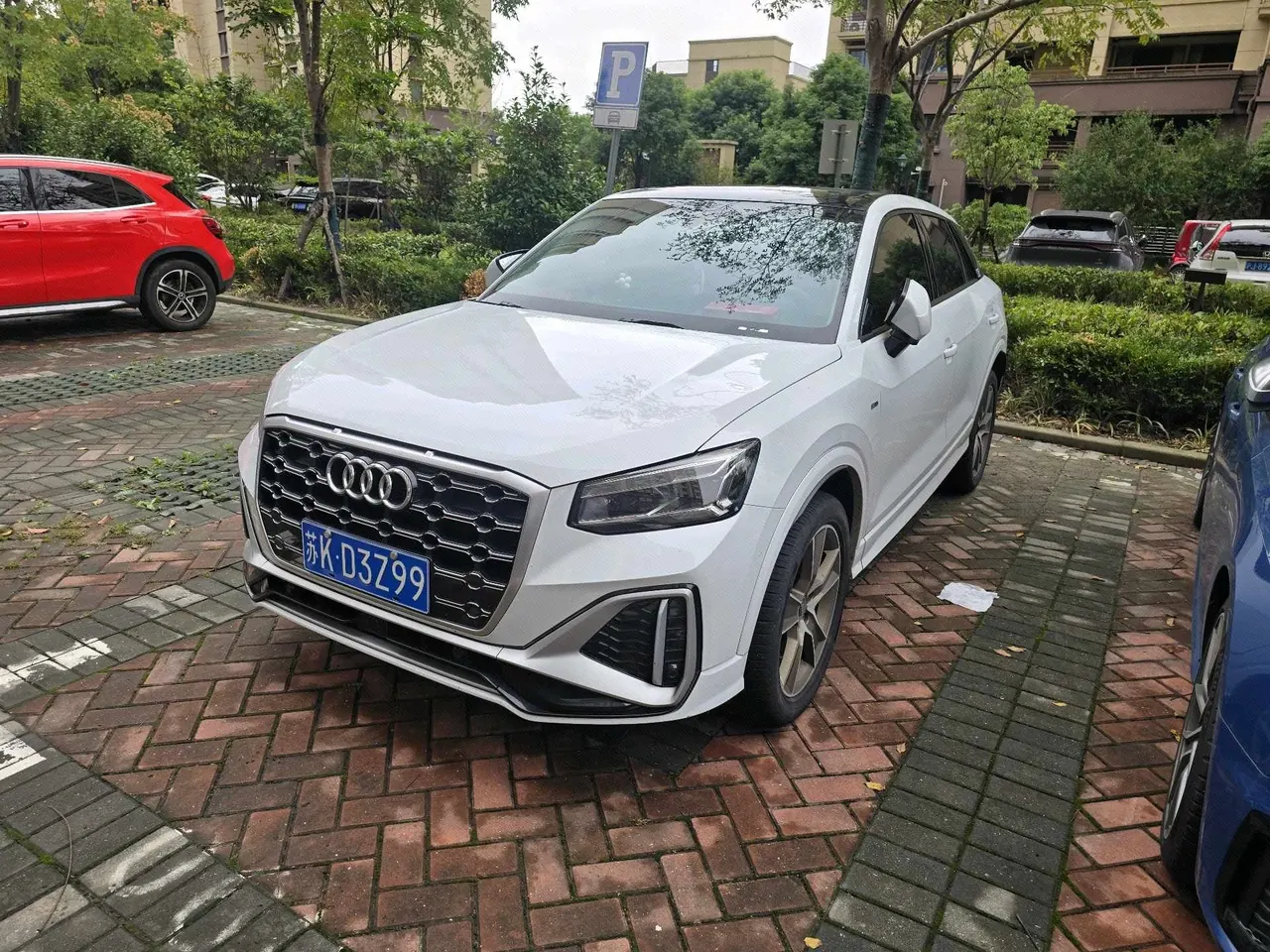 Открыть галерею: Audi 2022 Q2L 1.4TFSI 35TFSI Fashion Dynamic Automatic