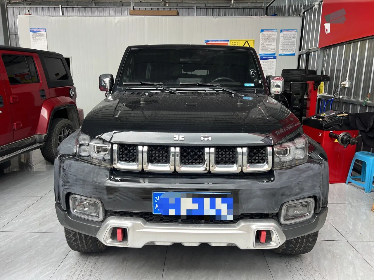 Beijing 2024 BJ40 2.0T Urban Hunter Honor Edition Automatic Transmission 2