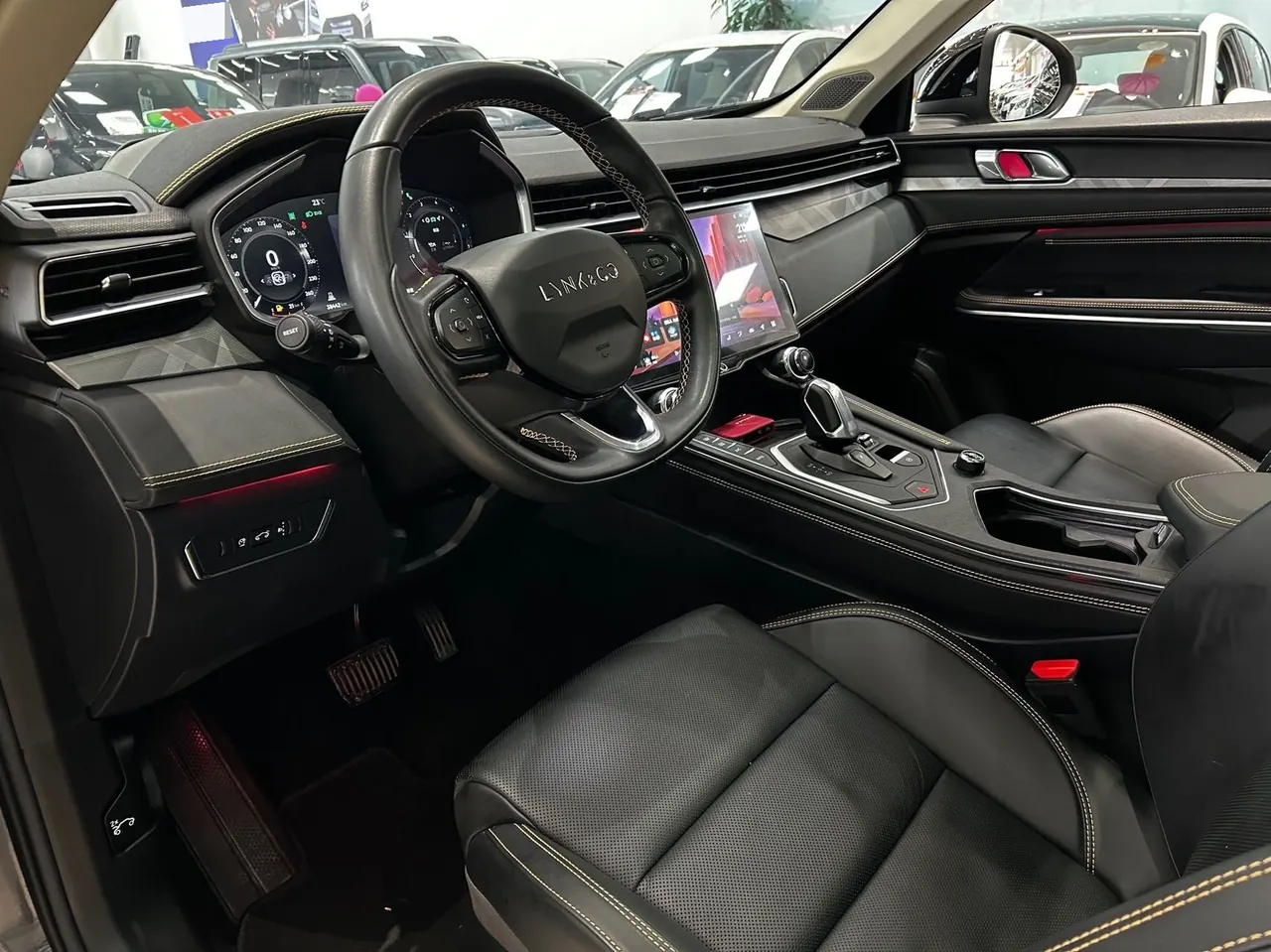 LYNK&amp;CO 2024 LYNK&amp;CO 01 2.0TD Two-Drive Global Pro Auto 4