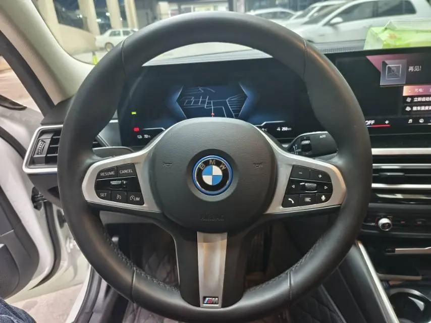 BMW 2024 i3 eDrive 35 L automatic gear 7