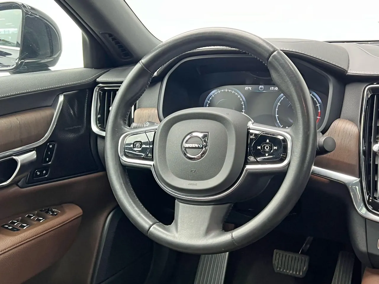 Volvo 2021 S90 48V 2.0T B5 Zhiyi Deluxe Edition Automatic Gear 8