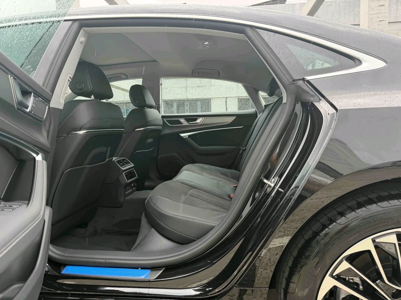 Audi 2025 A7L 2.0TFSI 45TFSI Luxury Automatic 6