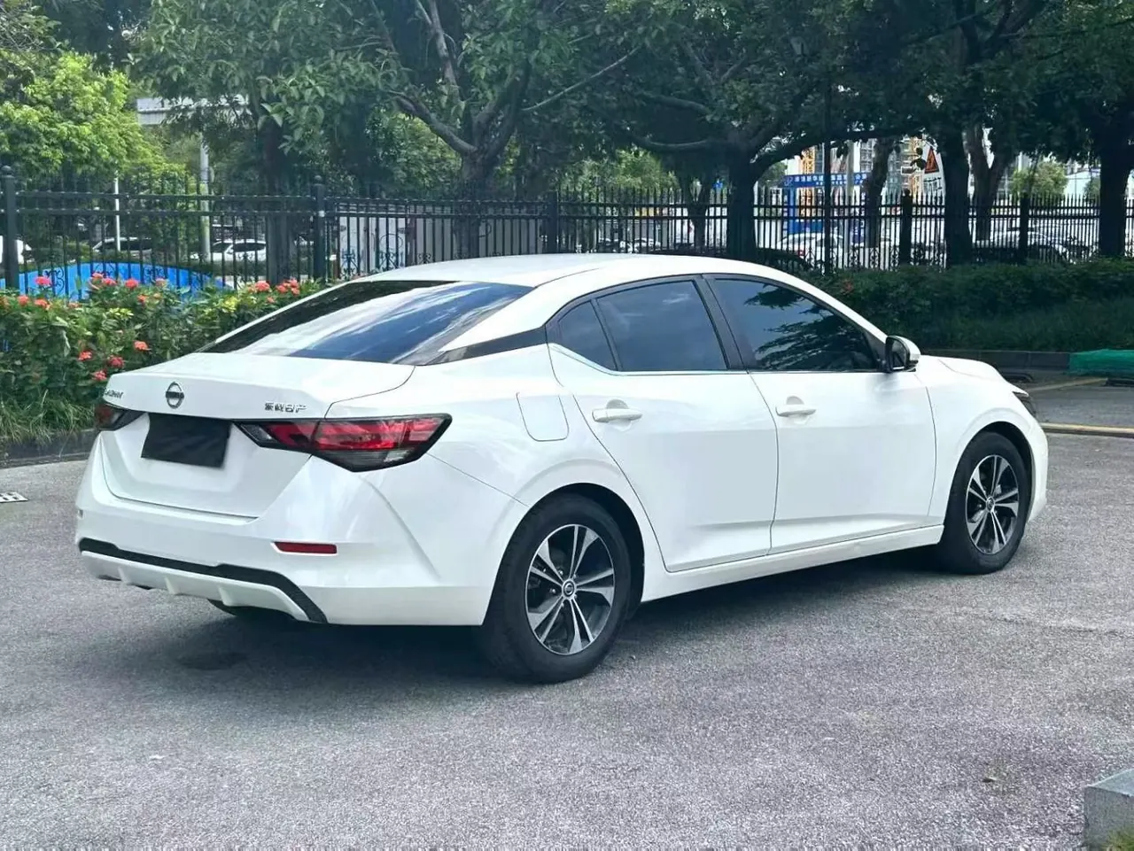 Nissan 2022 Sylphy 1.6 Stepless XL Pleasant Edition Automatic Gear 6
