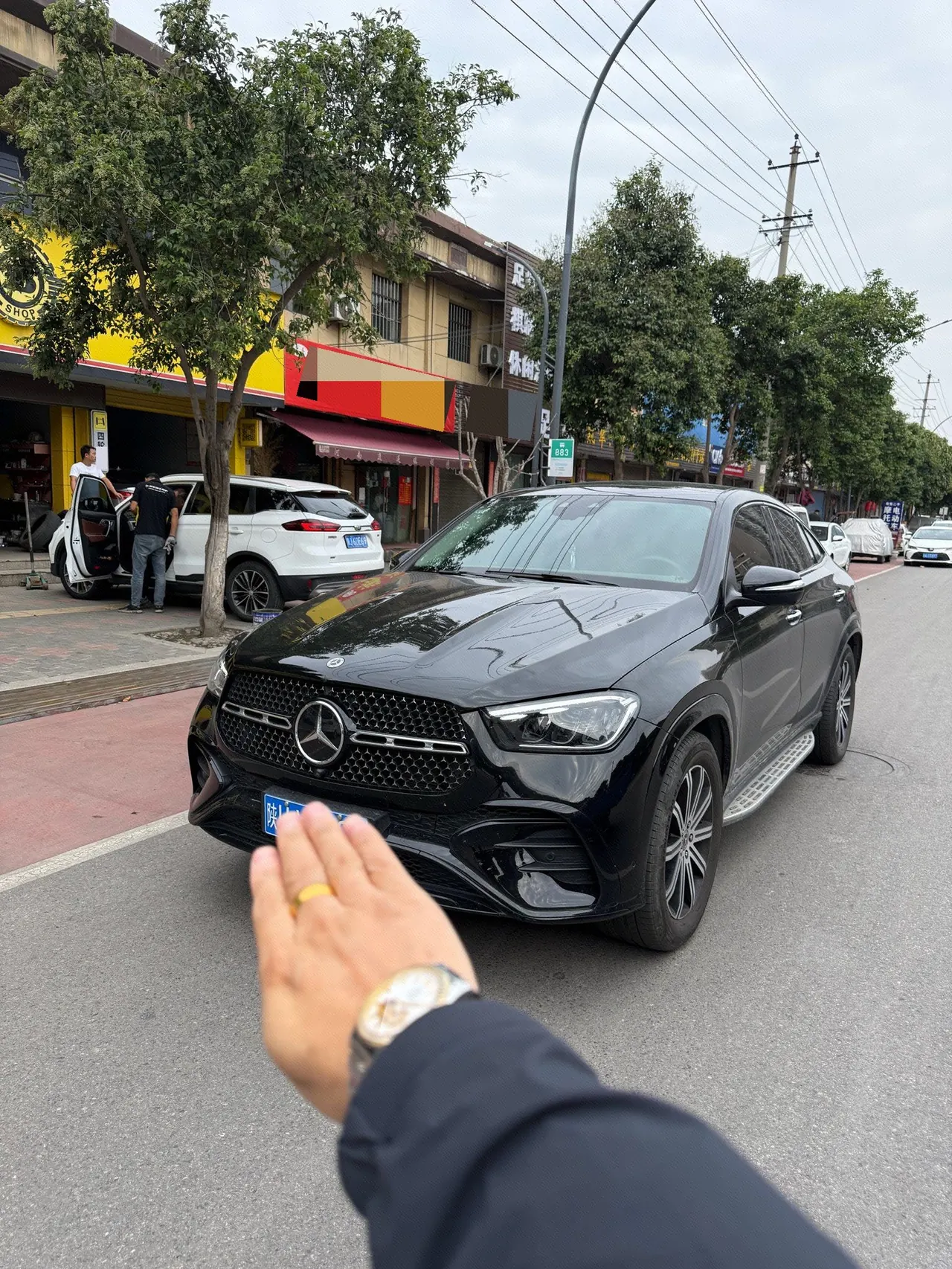 打开图片灯箱:Mercedes Benz GLE (Imported) 2024 GLE 350 Coupe 4MATIC 48V 2.0T Fashion Automatic Gear