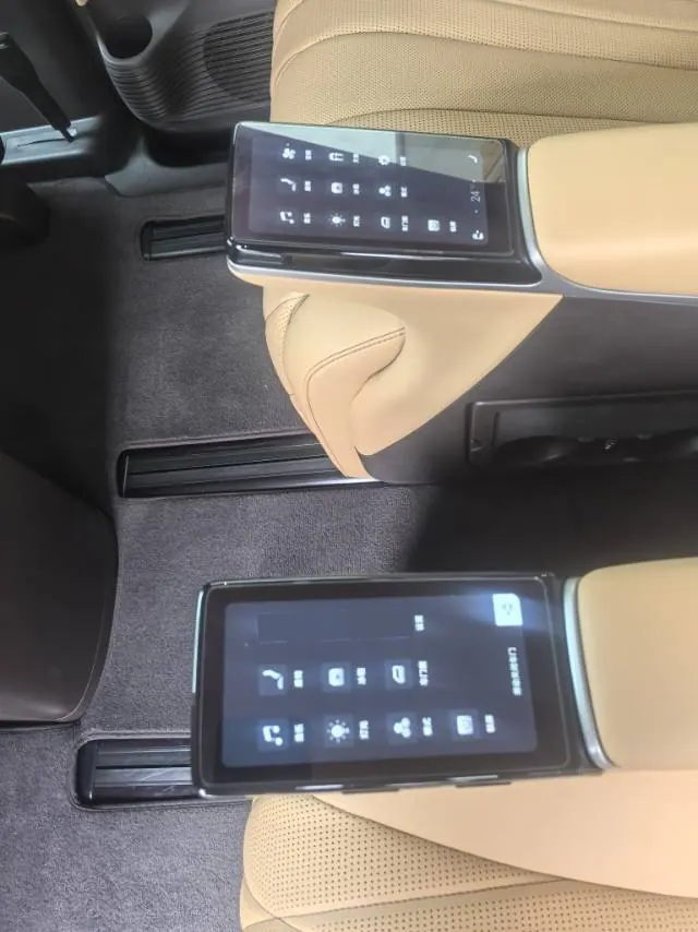 Denza 2025 Denza D9 DM-i 1.5T stepless intelligent driving version 1020 four-wheel drive exclusive automatic transmission 7