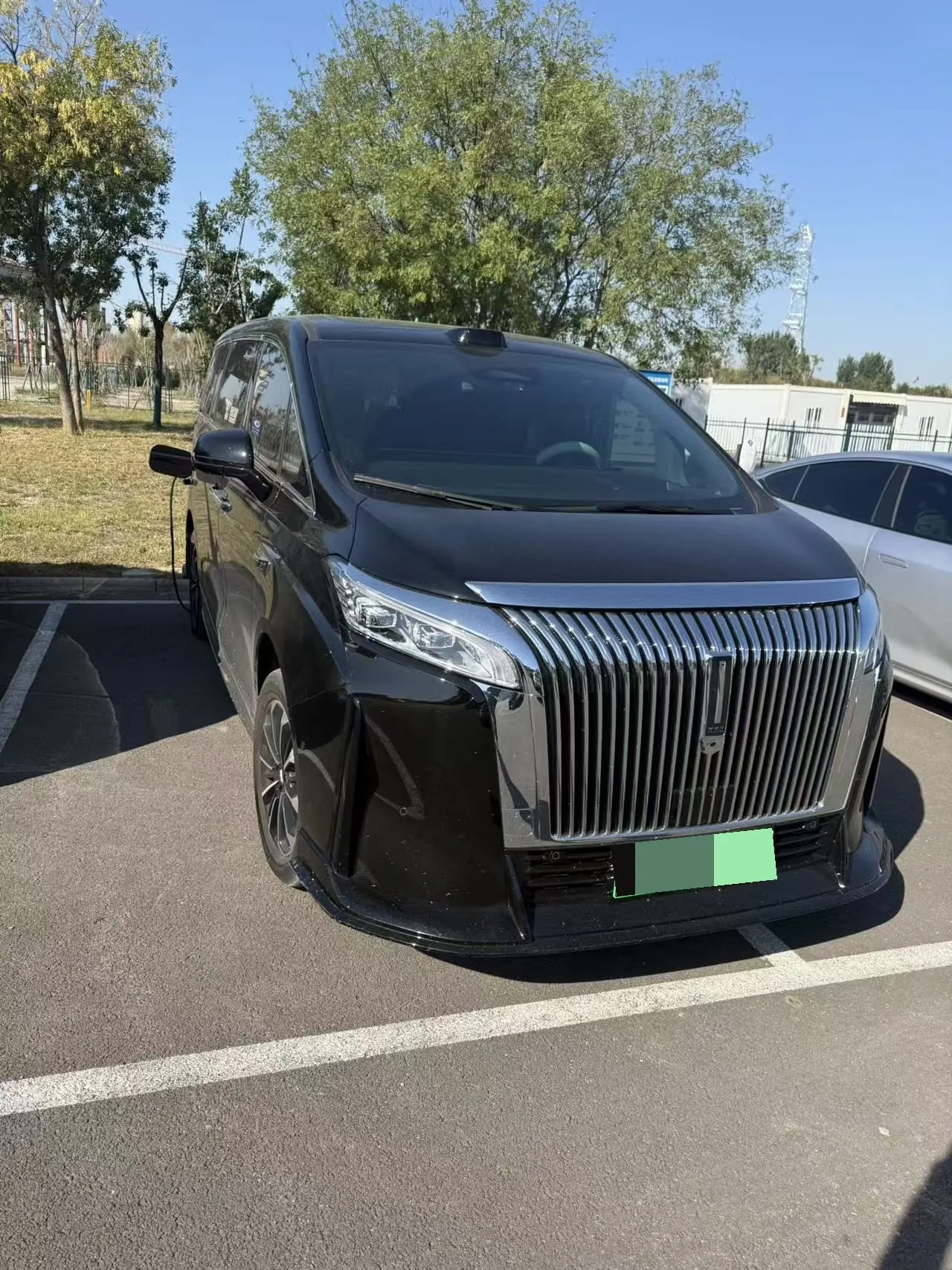 WEY 2026 Mountain 7 Hi4 1.5T Four-wheel Drive SUV Edition Automatic Gear 2