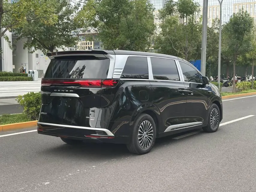 Denza 2025 Denza D9 DM-i 1.5T stepless intelligent driving version 1020 four-wheel drive exclusive automatic transmission 4
