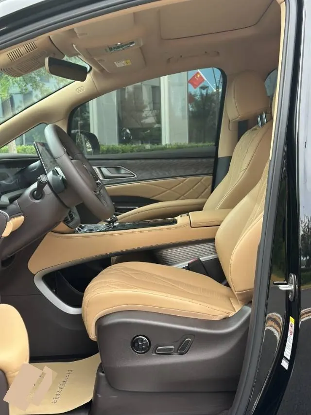 Denza 2025 Denza D9 DM-i 1.5T stepless intelligent driving version 1020 four-wheel drive exclusive automatic transmission 6