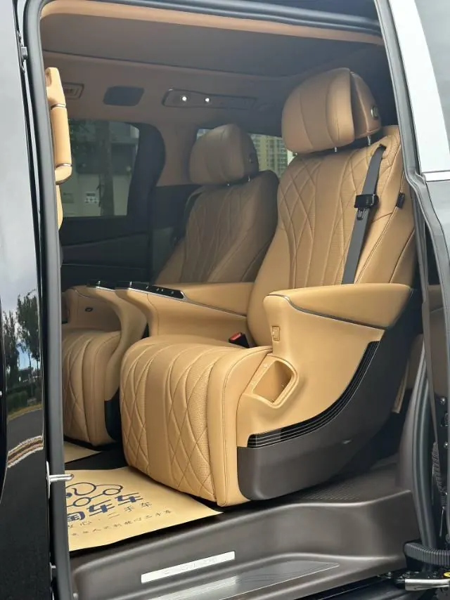 Denza 2025 Denza D9 DM-i 1.5T stepless intelligent driving version 1020 four-wheel drive exclusive automatic transmission 7