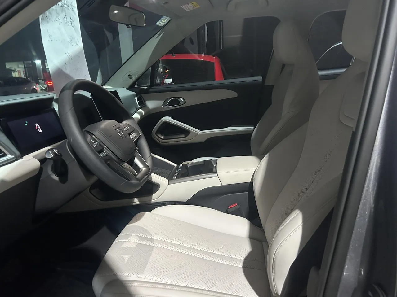 BYD 2024 Yuan UP 401KM Vital Edition Automatic Gear 2