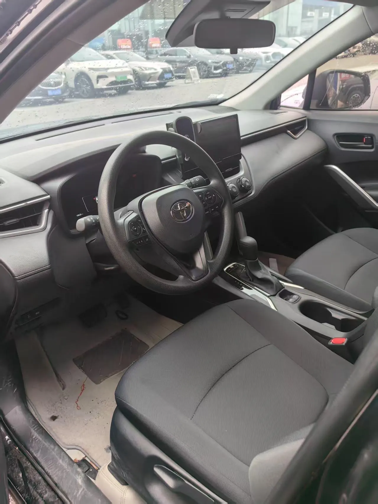 Toyota 2024 Corolla Cross 2.0 CVT Pioneer Edition, Automatic Transmission 2