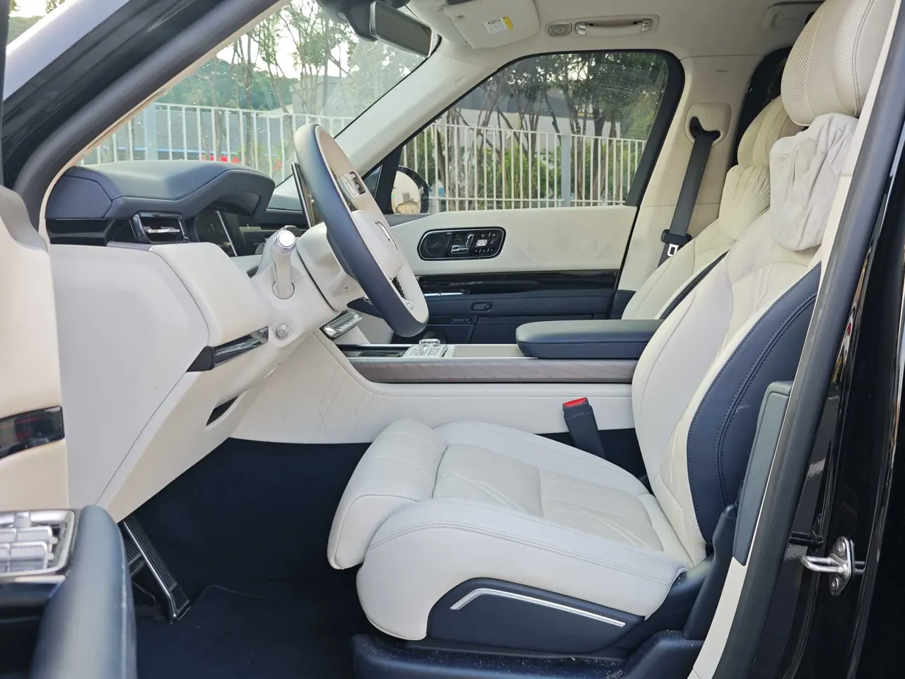 Zeekr 2025 Zeekr 9X 2.0T Hyper Edition 70kWh Automatic Gear 4