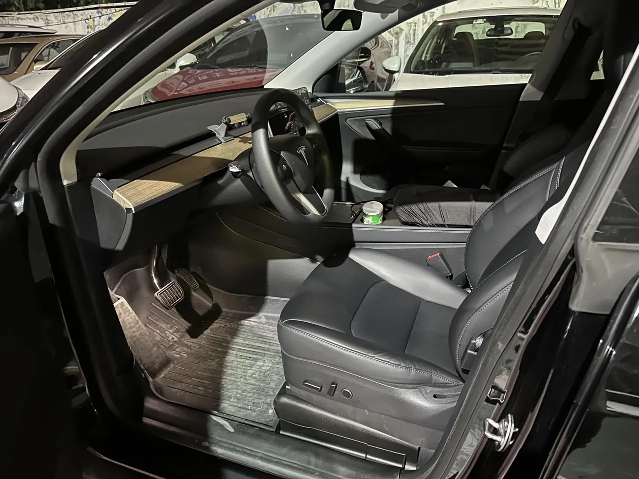 Tesla 2022 Model Y rear-wheel drive version automatic transmission 3