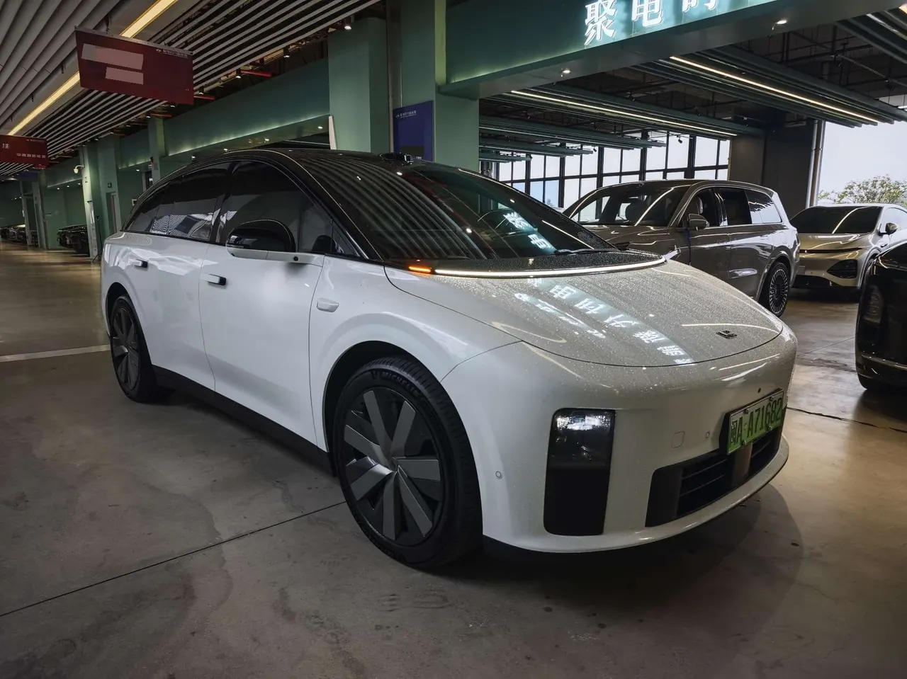 Li 2025 i6 four-wheel drive basic automatic transmission 3