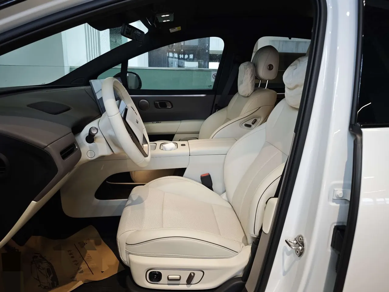 Li 2025 i6 four-wheel drive basic automatic transmission 4