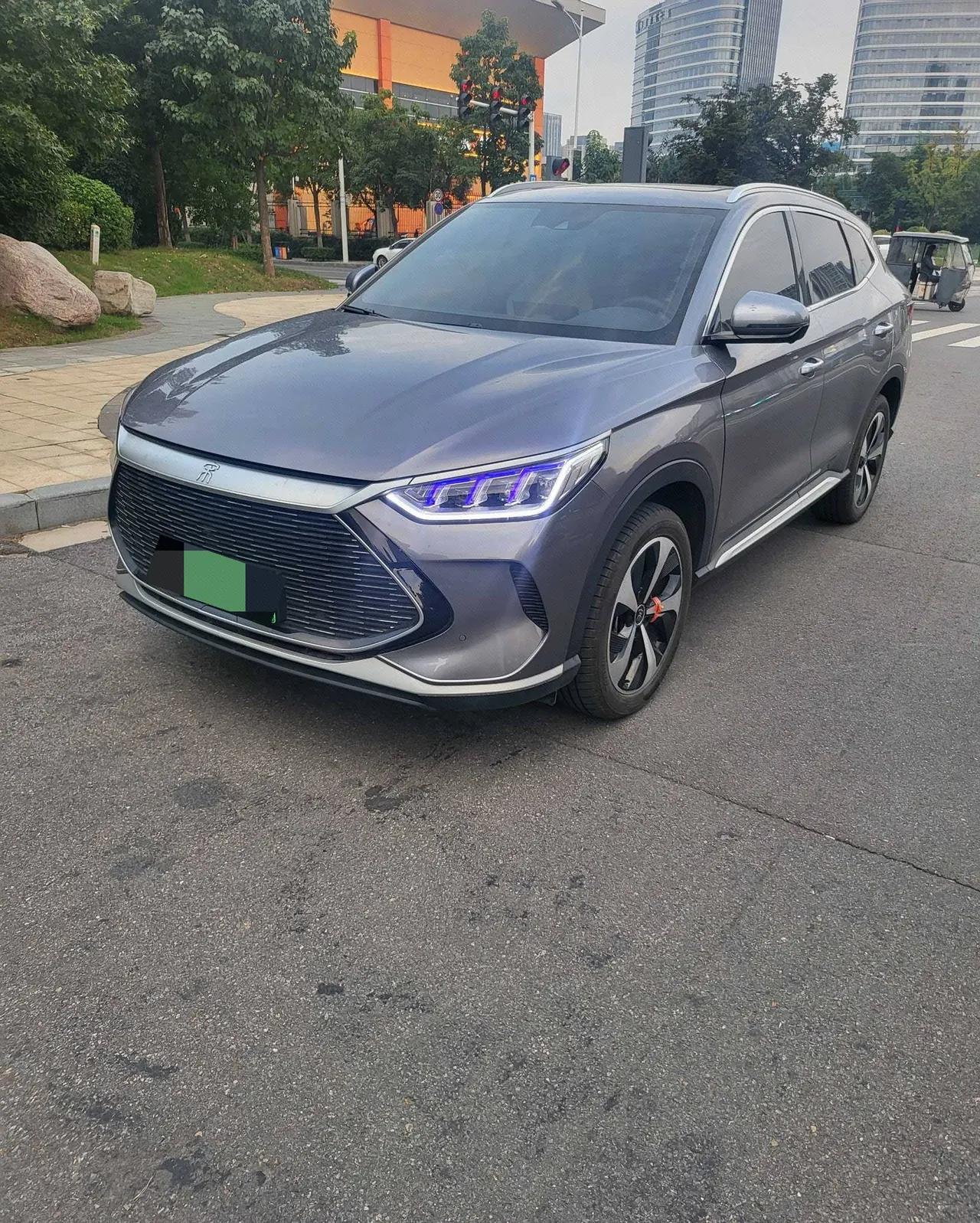 打开图片灯箱:BYD Song PLUS New Energy 2022 Song PLUS DM-i 1.5 Stepless 110KM Flagship PLUS 5G Edition Automatic Gear