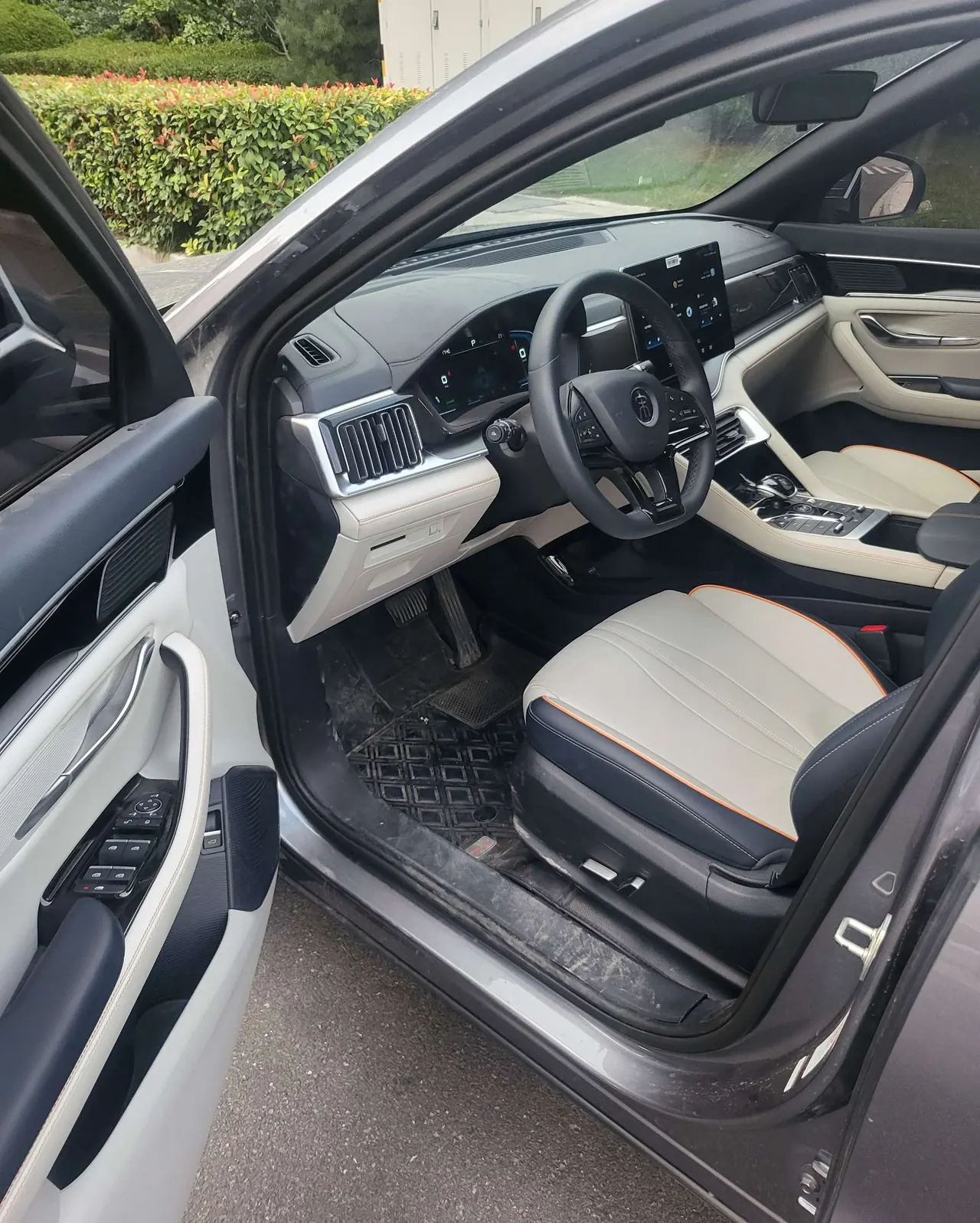 BYD Song PLUS New Energy 2022 Song PLUS DM-i 1.5 Stepless 110KM Flagship PLUS 5G Edition Automatic Gear 7