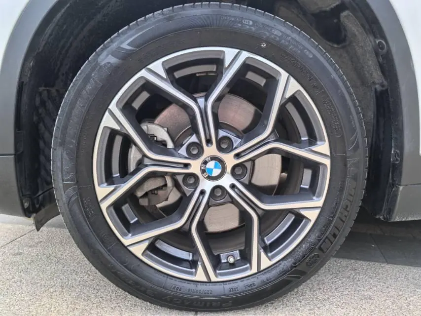 BMW 2022 X1 sDrive25Li 2.0T Leading Automatic Gear 7