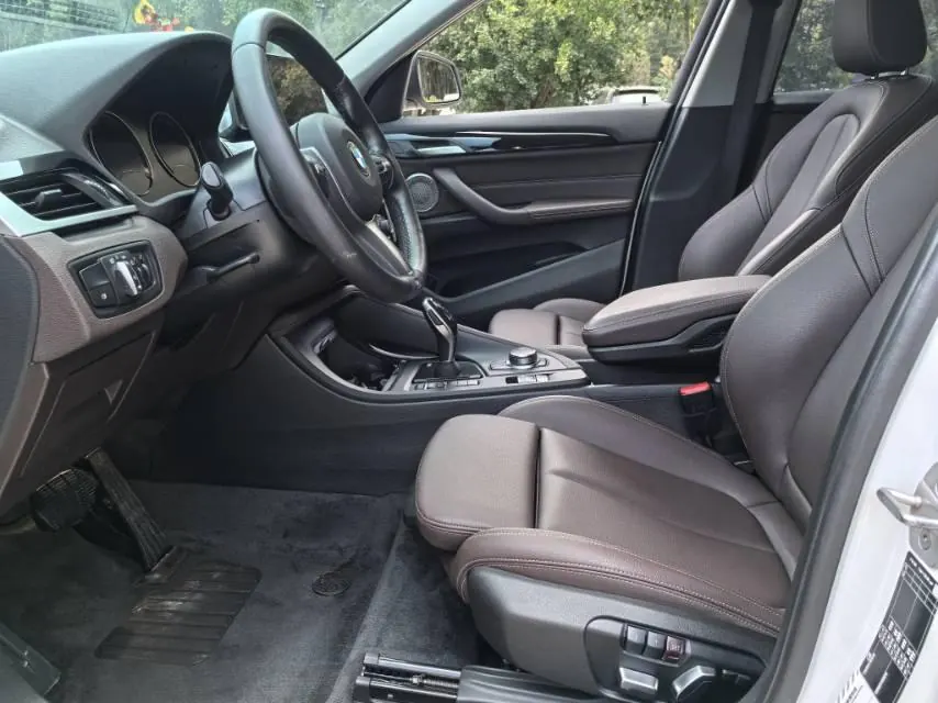 BMW 2022 X1 sDrive25Li 2.0T Leading Automatic Gear 8