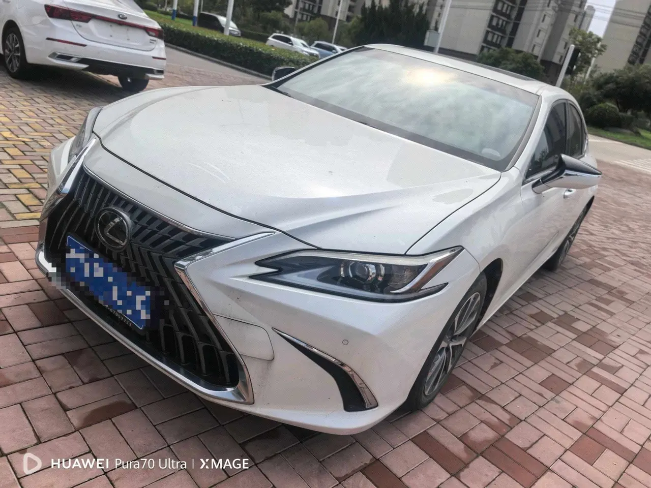 Открыть галерею: Lexus ES (Imported) 2021 ES200 2.0 Stepless Deluxe Edition Automatic Gear
