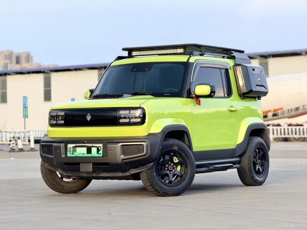 BaoJun 2023 Yueye Extreme Edition Automatic Transmission - View 1