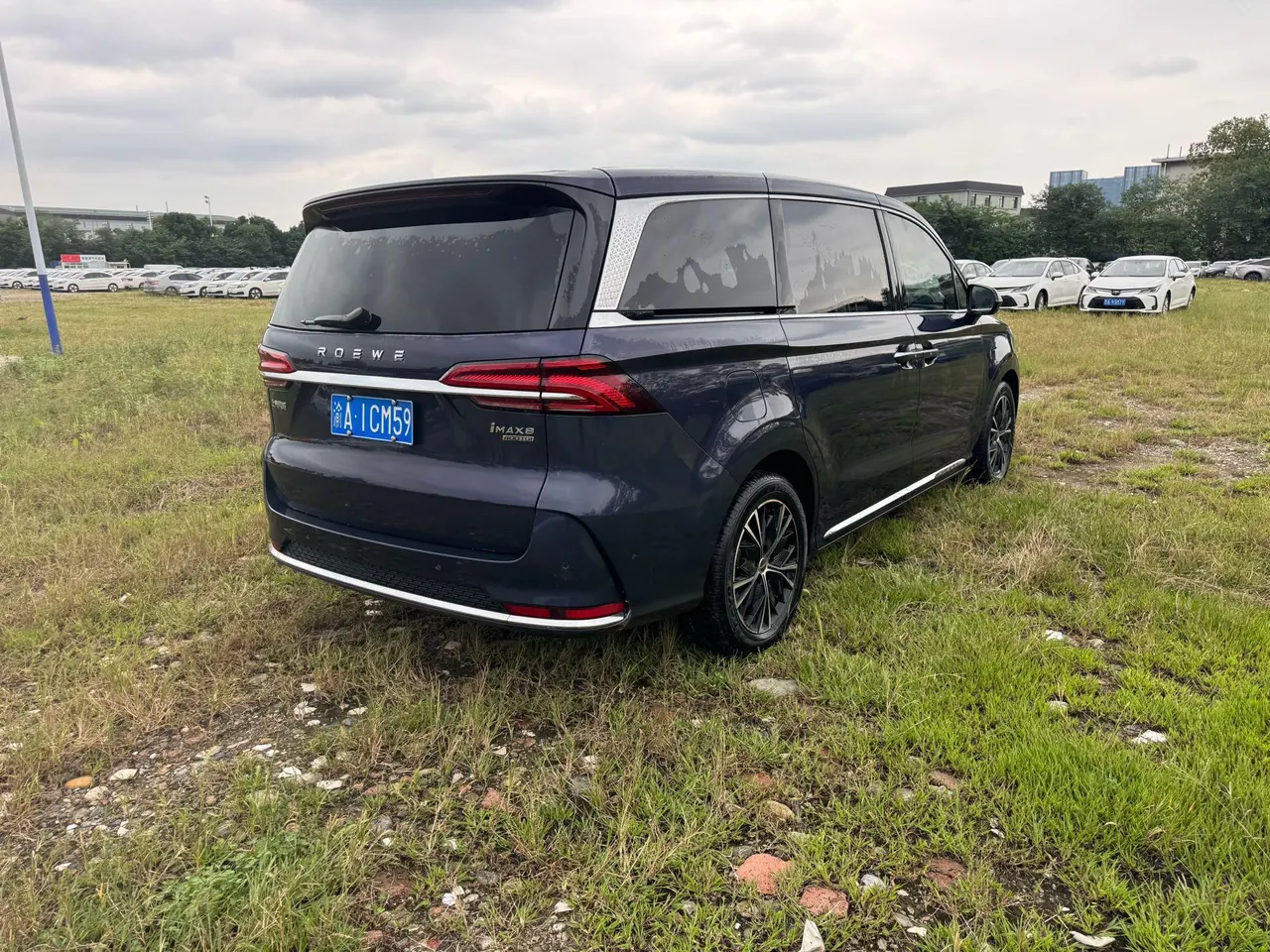Roewe 2023 iMAX8 2.0TGI 400TGI Premium Edition Automatic Gear 4