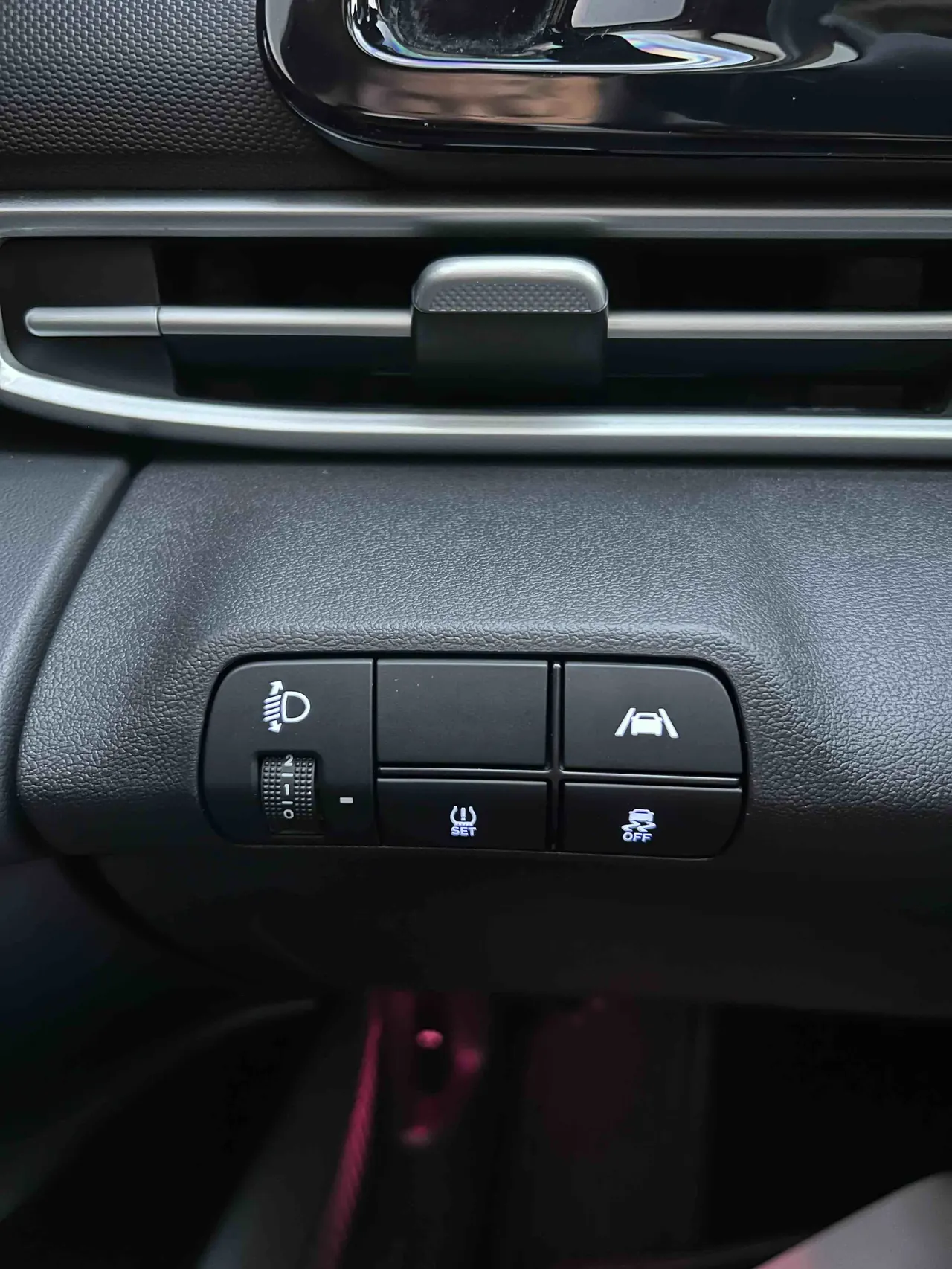 Hyundai 2022 Elantra -3-compartment 1.5 stepless LUX premium automatic gear 11
