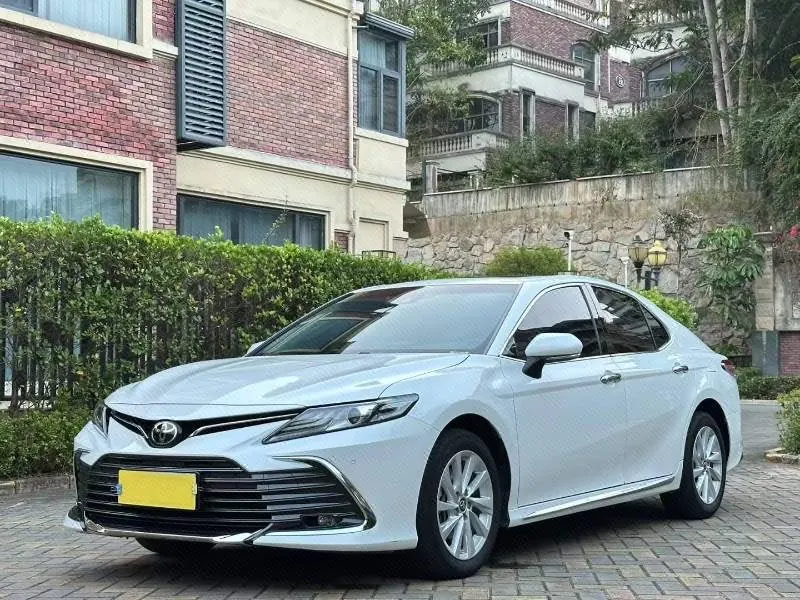 Open image lightbox: Toyota 2021 Camry 2.5G Deluxe Edition Automatic Gear