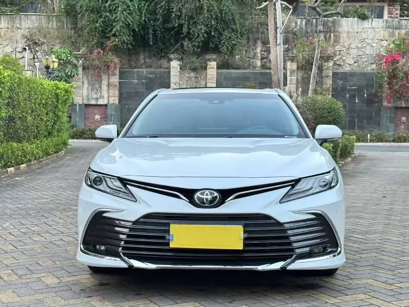 Toyota 2021 Camry 2.5G Deluxe Edition Automatic Gear 2