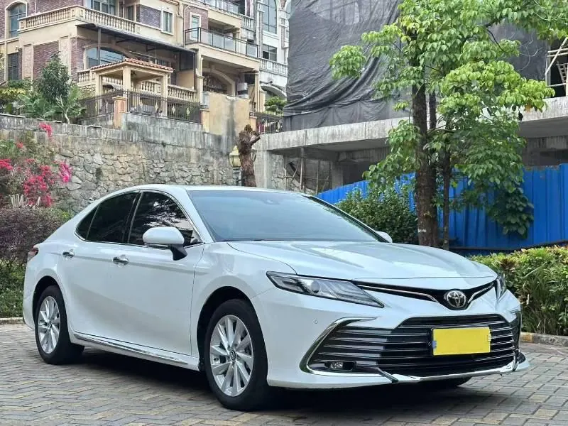 Toyota 2021 Camry 2.5G Deluxe Edition Automatic Gear 3