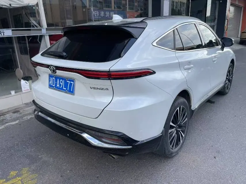 Toyota 2022 Weisa 2.0 Stepless Two-Drive Deluxe Edition Automatic Gear 3