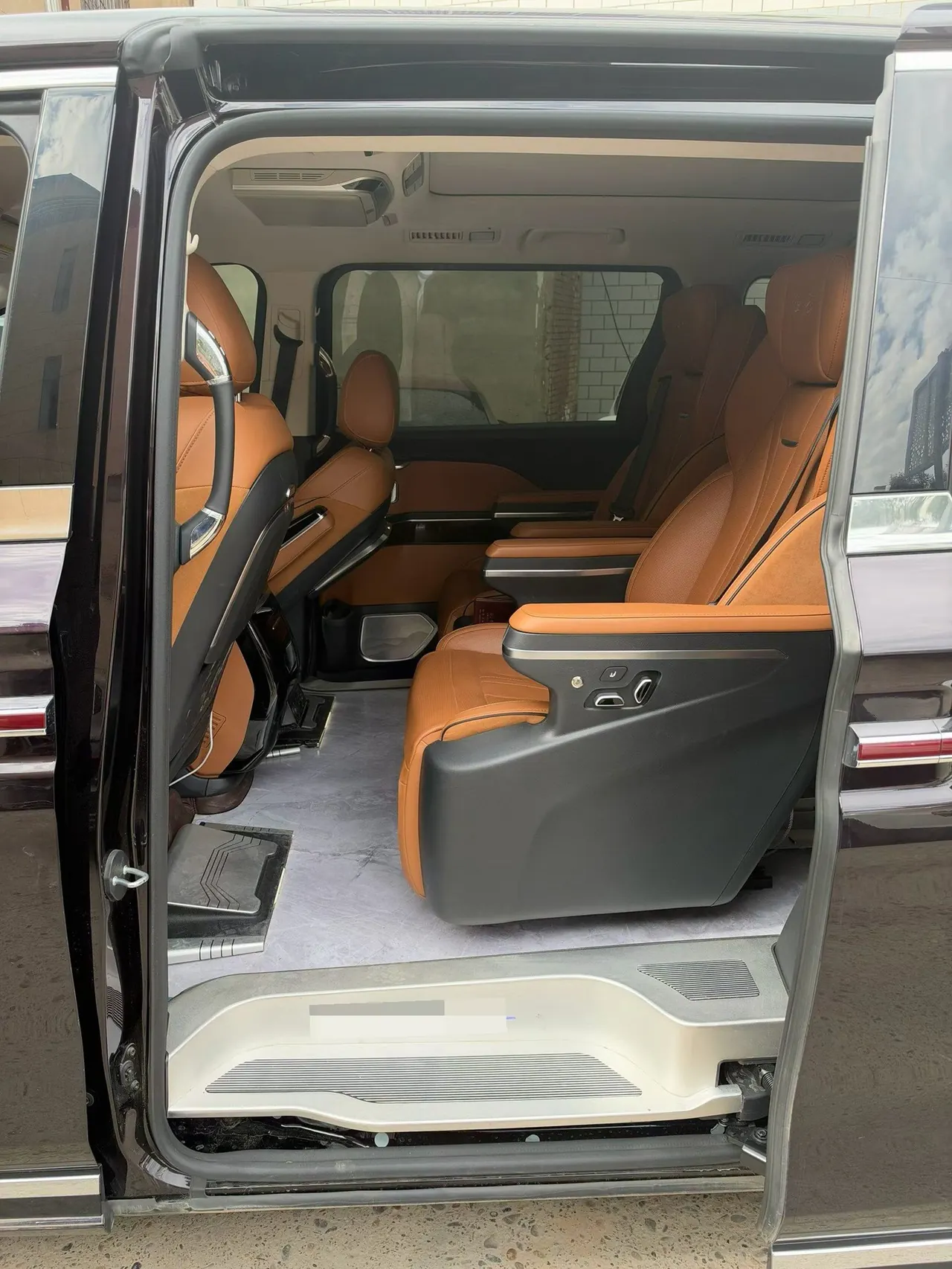 HongQi 2023 HQ9 48V 2.0T Zhilian Flag Edition Automatic Gear 5