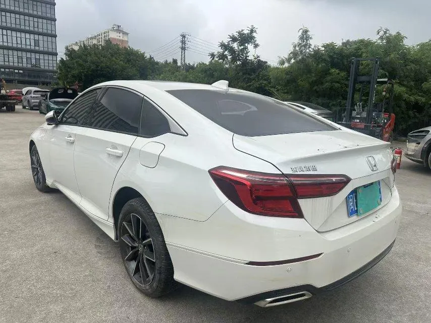 Honda INSPIRE (Yingshi Pai) 2022 INSPIRE 1.5T Stepless 260TURBO Jingyue Edition Automatic Gear 4