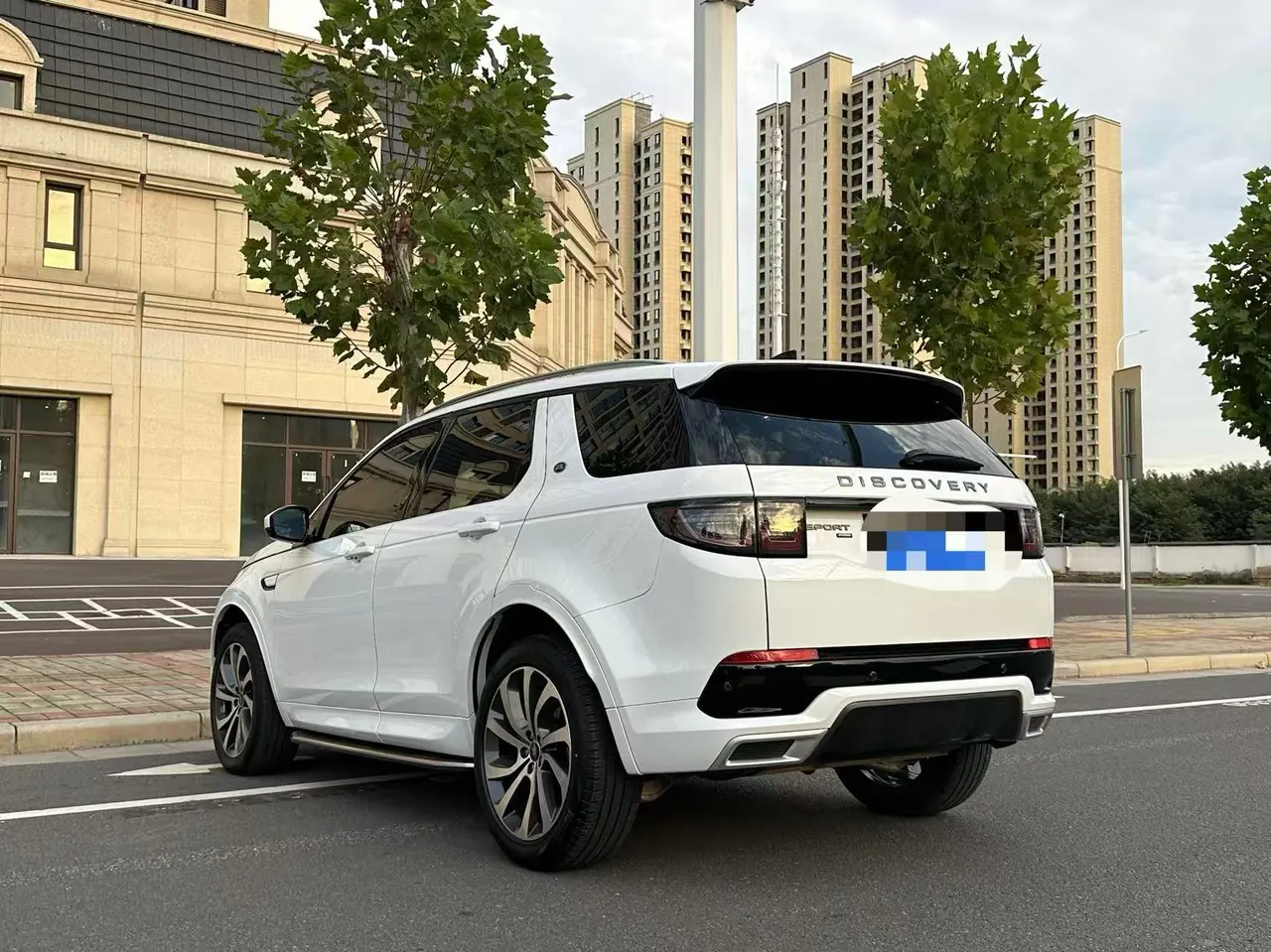 Land Rover 2022 Discovery Sports Edition 48V 2.0T 249PS R-Dynamic SE Performance Technology Edition 5-seat Automatic Gear 7