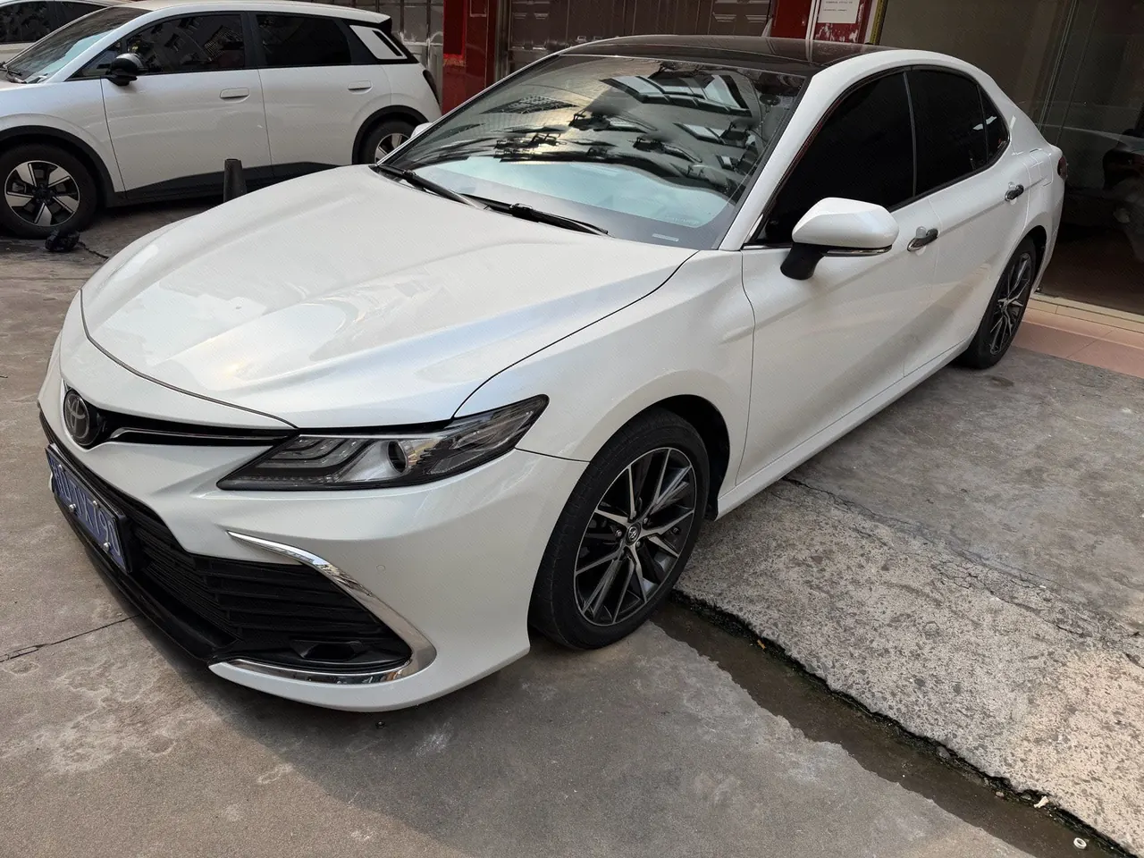 Open image lightbox: Toyota 2021 Camry 2.5G Deluxe Edition Automatic Gear