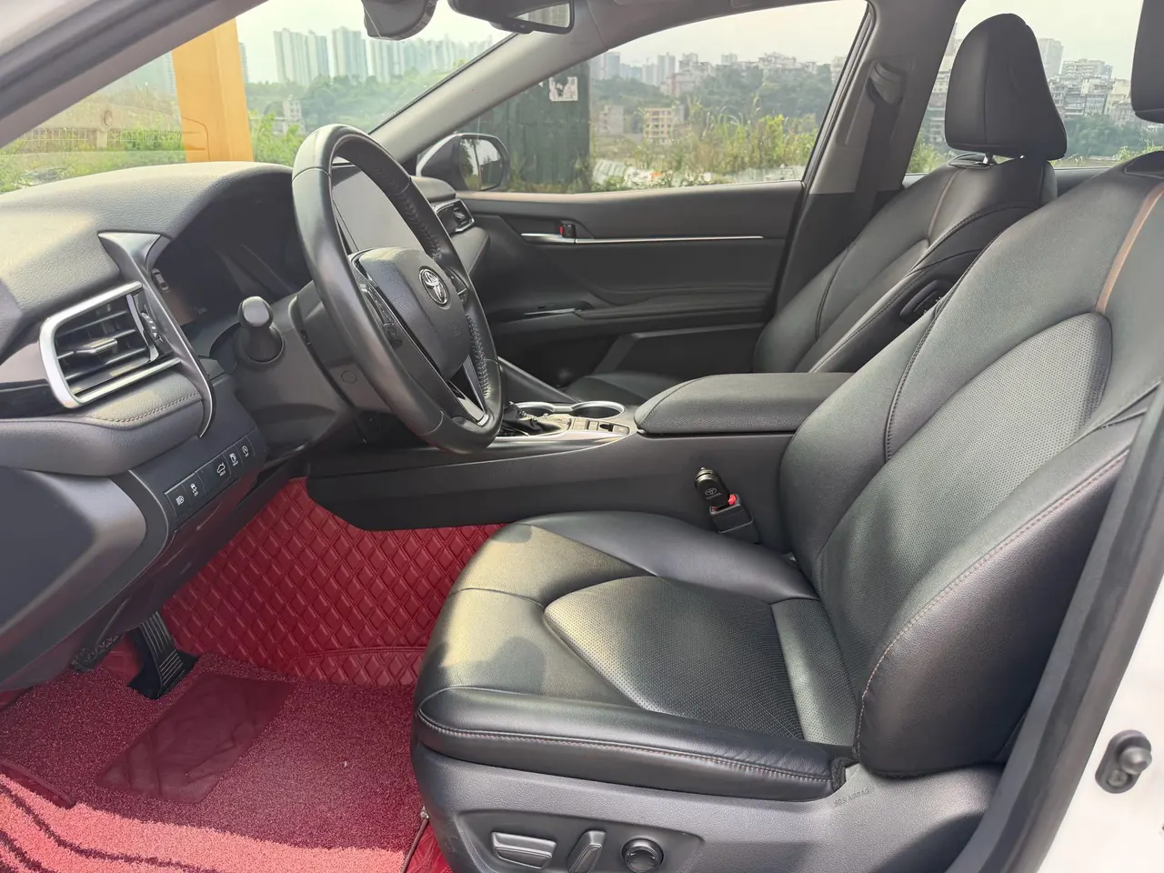 Toyota 2021 Camry 2.5G Deluxe Edition Automatic Gear 4