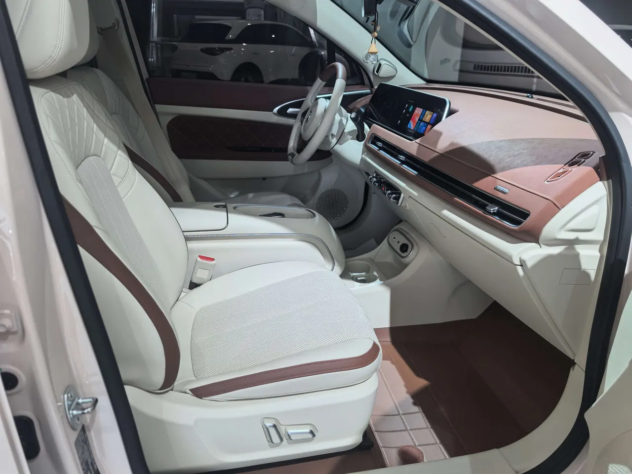 Ora good cat GT 2024 good cat GT Mulan version 401km honor 126kW automatic gear 4
