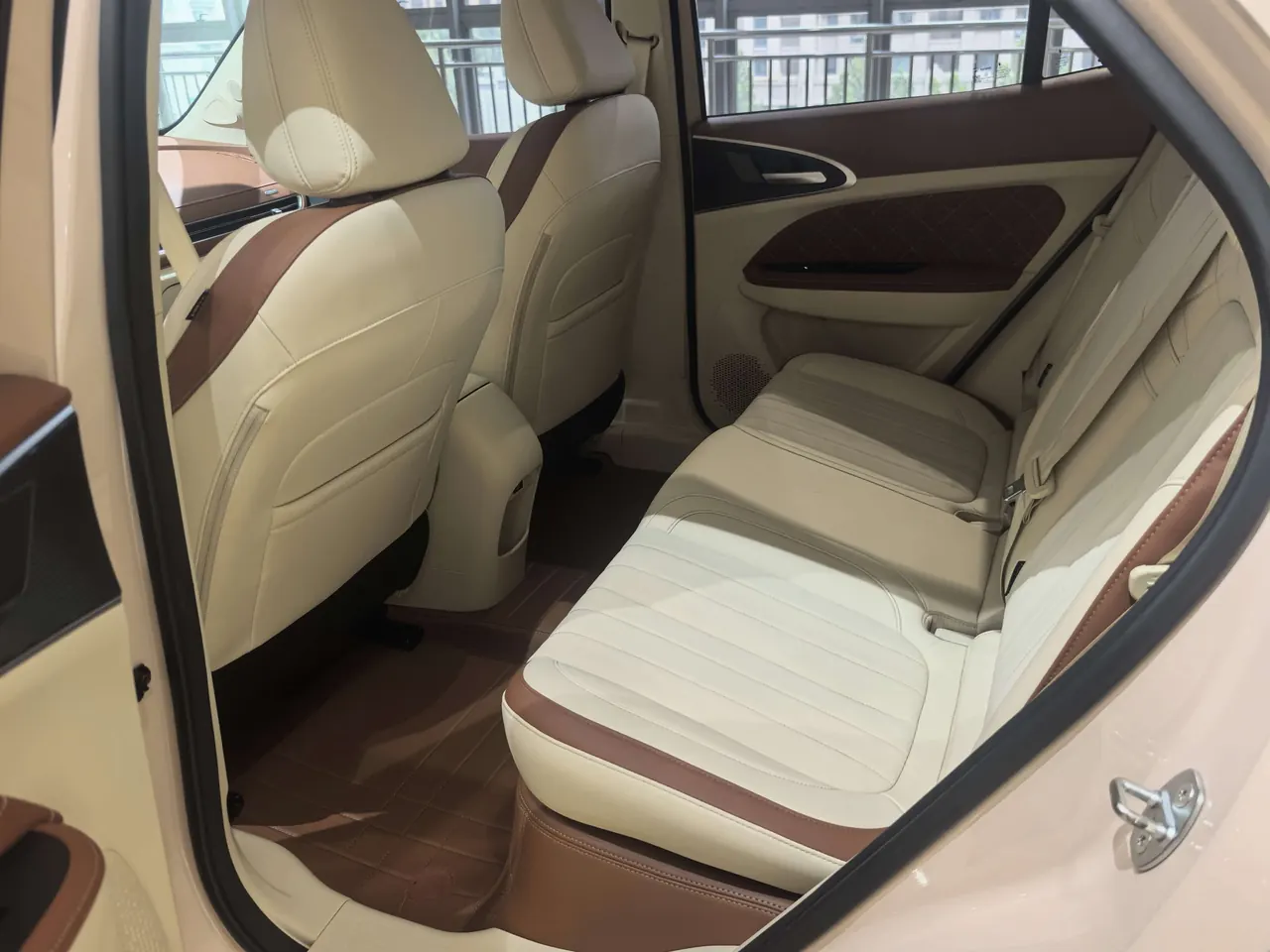 Ora good cat GT 2024 good cat GT Mulan version 401km honor 126kW automatic gear 7