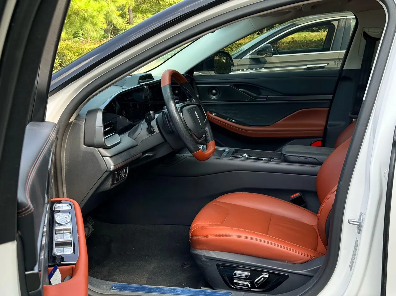 Lincoln 2022 Lincoln Z 2.0T I Cool Premium Edition Automatic Gear 6