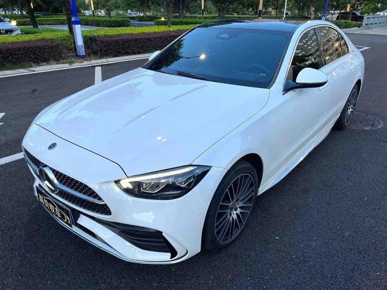 Открыть галерею: Mercedes Benz Class C 2022 C 260 L 48V 1.5T Sports Edition (Modified) Automatic Gear