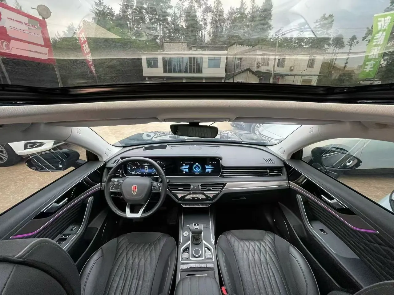 HongQi 2022 HS5 2.0T 4-wheel drive smart flag-sharing version automatic gear 7