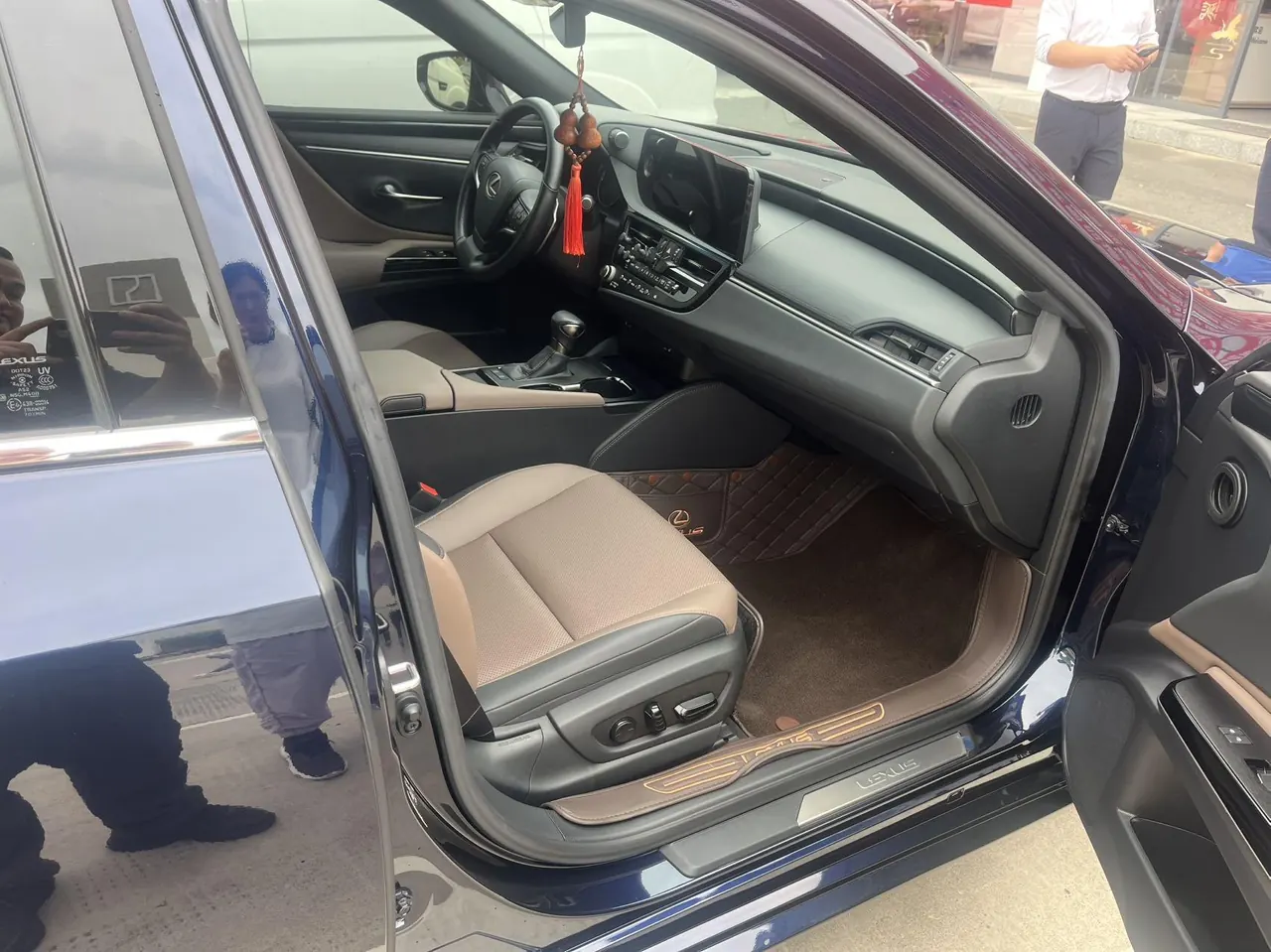 Lexus ES (Imported) 2022 ES200 2.0 Stepless Premium Edition Automatic Gear 2
