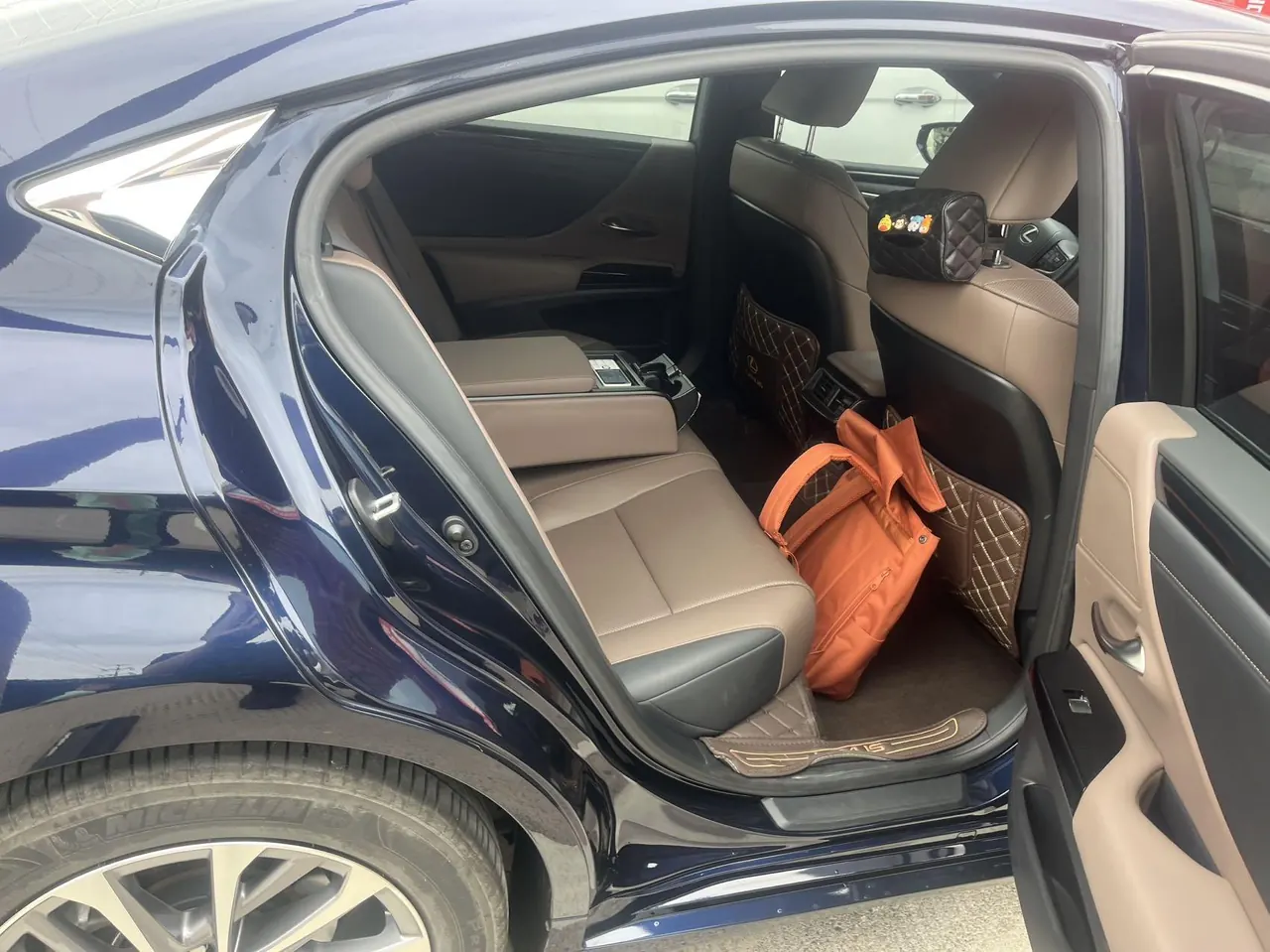 Lexus ES (Imported) 2022 ES200 2.0 Stepless Premium Edition Automatic Gear 3