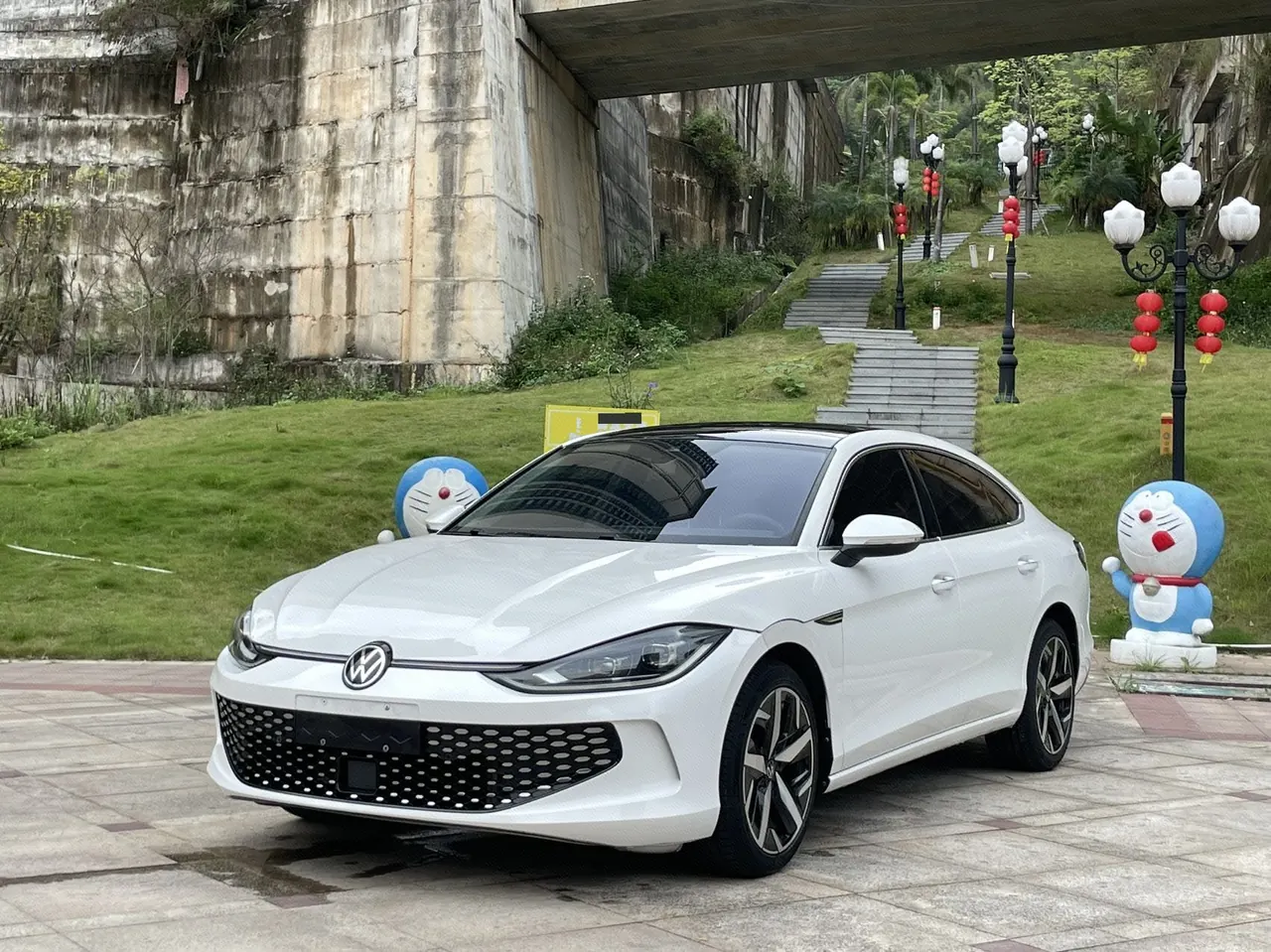 Открыть галерею: Volkswagen 2022 Ling Du L 1.4TSI 280TSI Cool Edition Automatic Gear