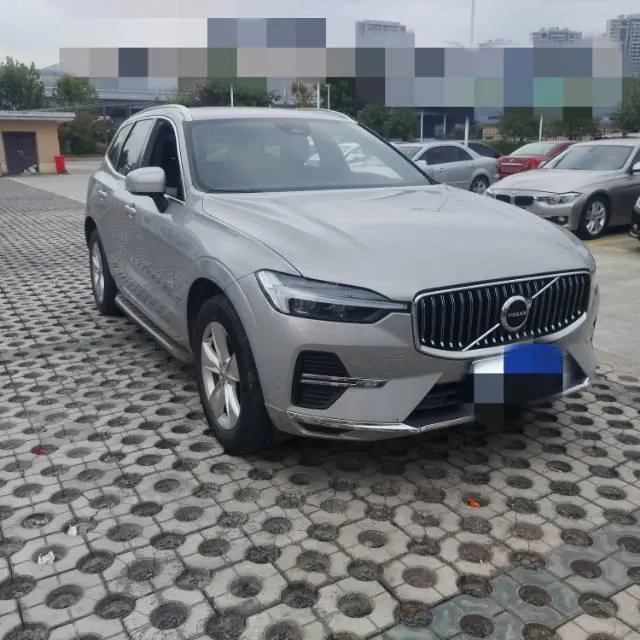 Volvo 2022 XC60 48V 2.0T B5 4-wheel-drive Zhiyi Deluxe Edition Automatic Gear 3